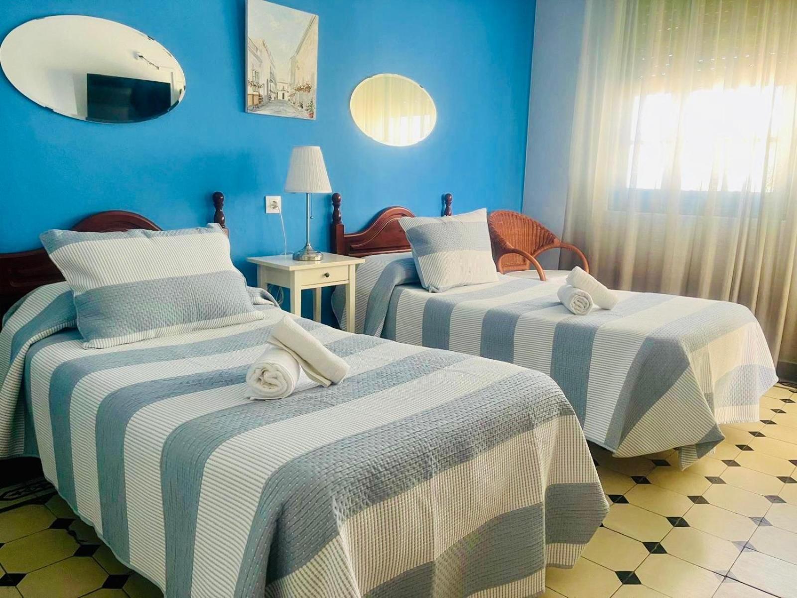 Hostal El Faro Otel Chipiona Dış mekan fotoğraf